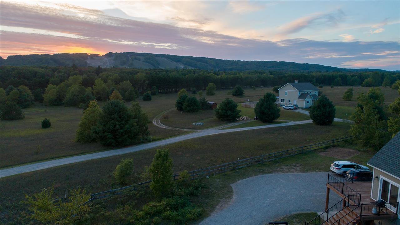 290 Highlands Pike
