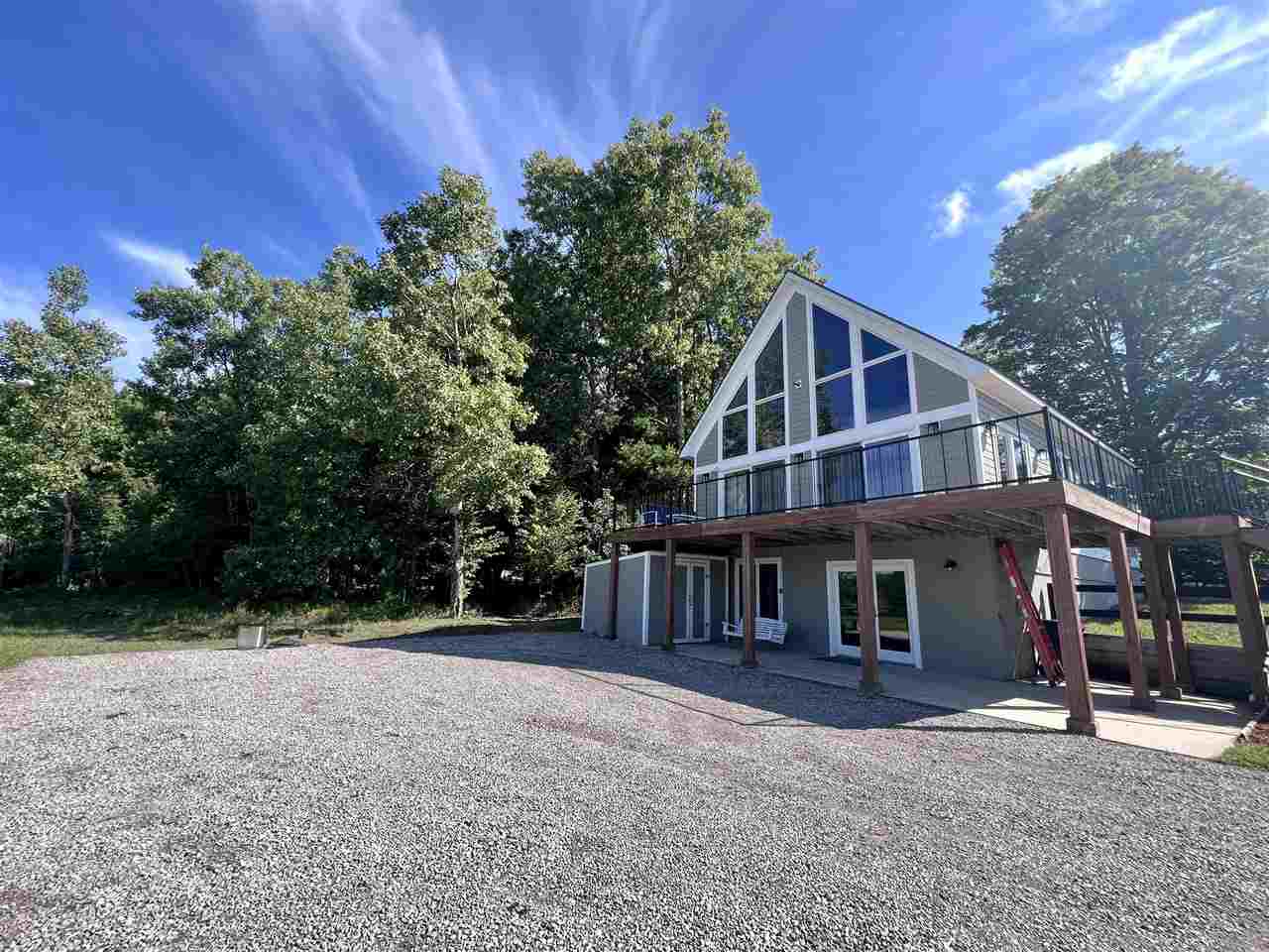 290 Highlands Pike