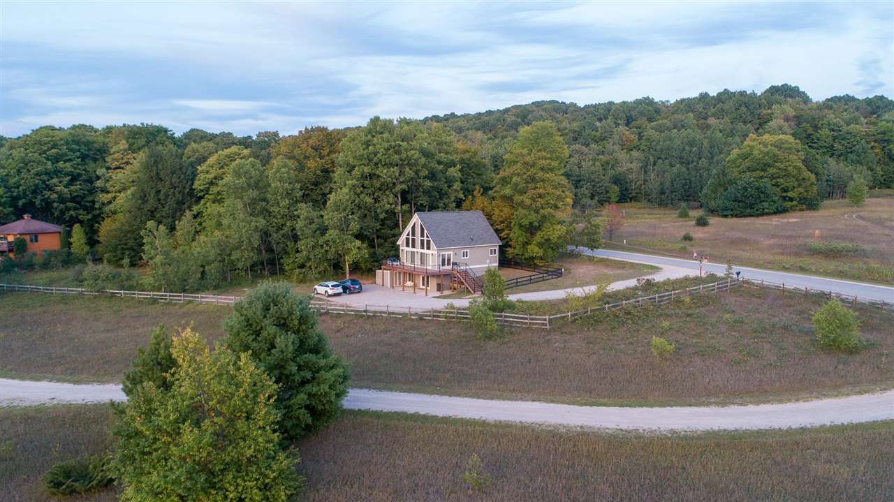 290 Highlands Pike