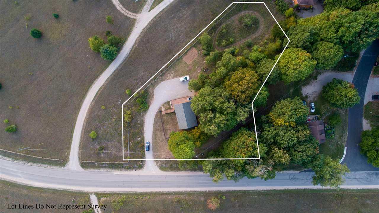 290 Highlands Pike
