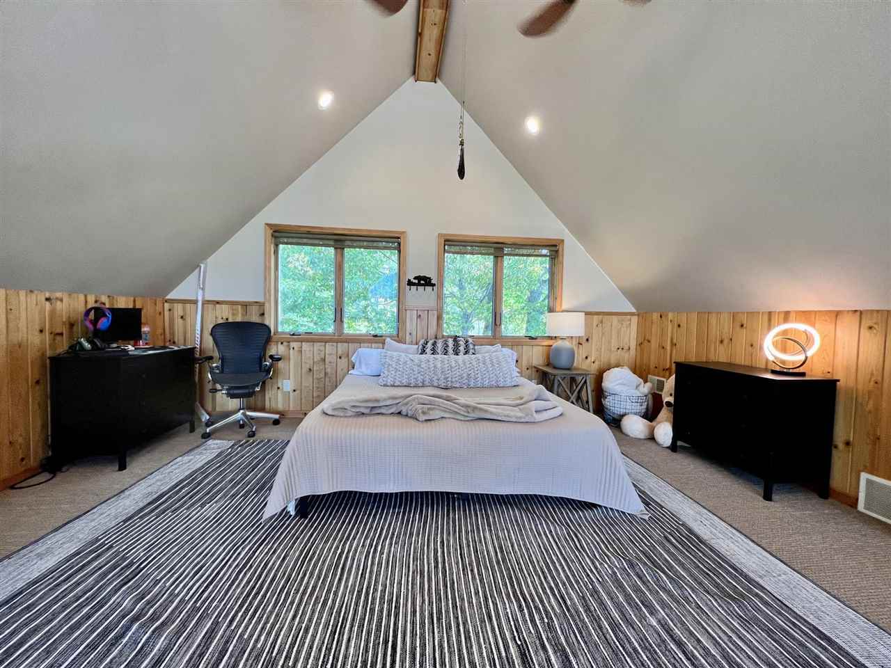 290 Highlands Pike
