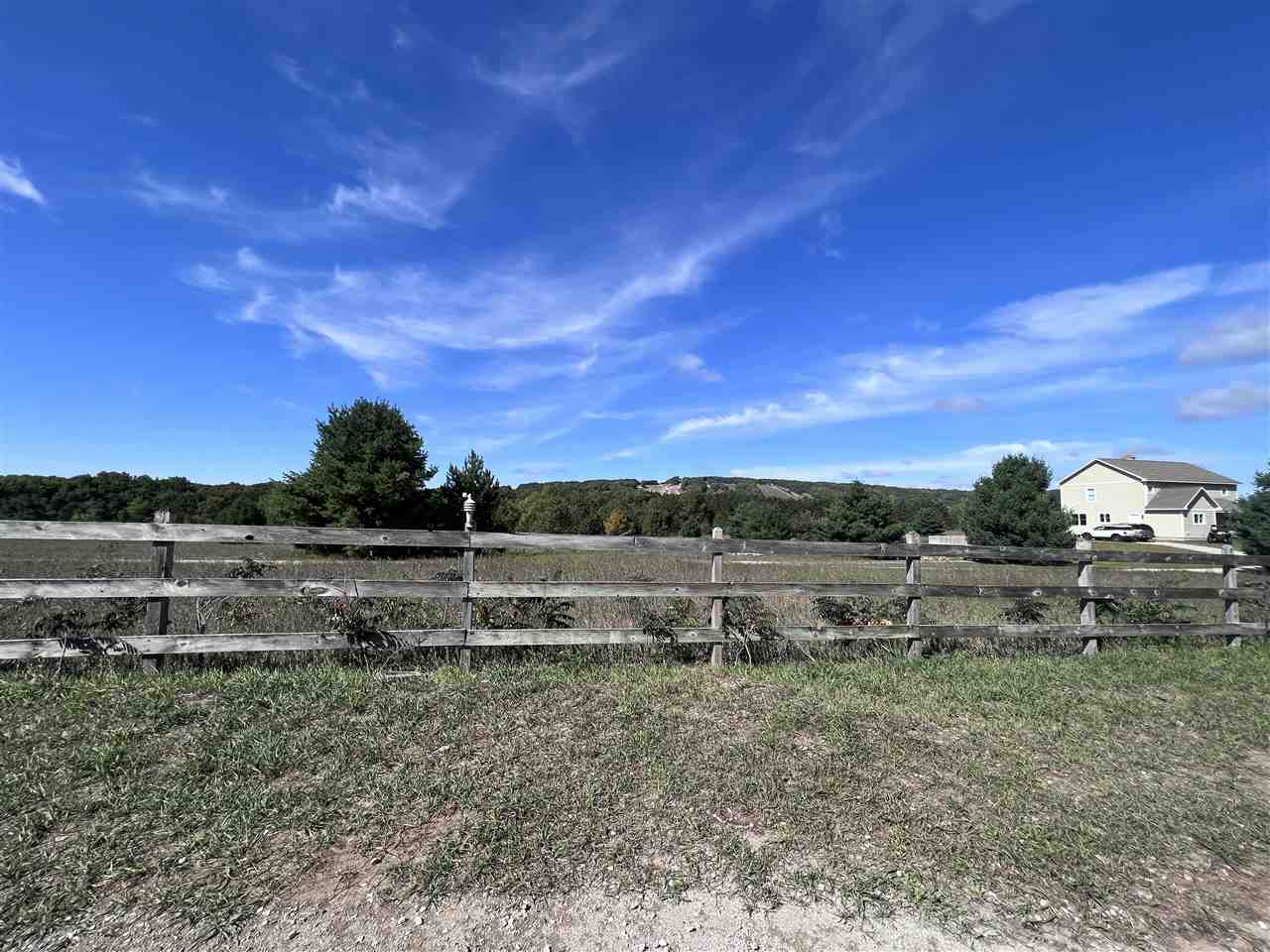290 Highlands Pike