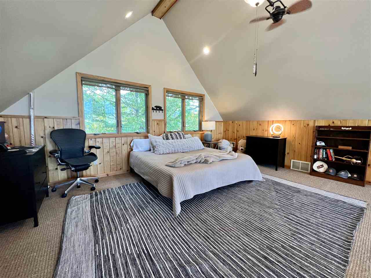290 Highlands Pike