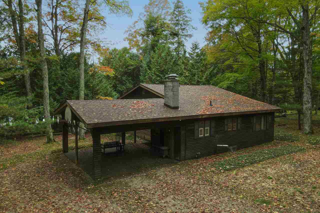 220 S Intermediate Lake Road