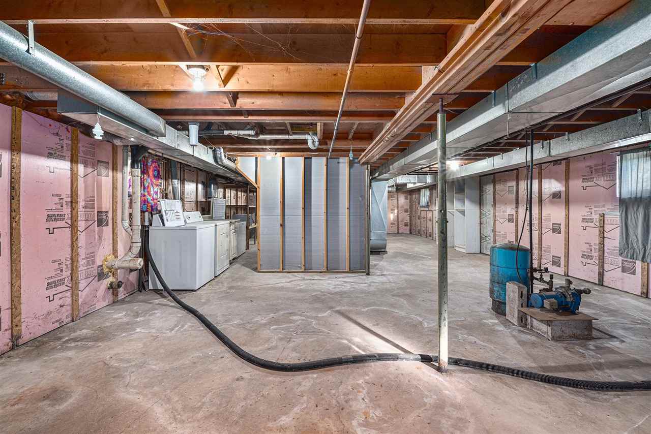 1343 W Conway