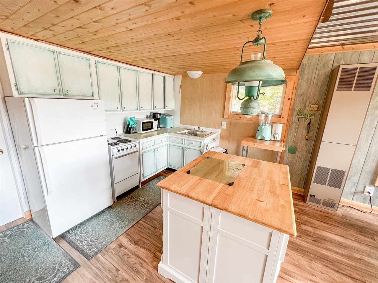 13219 North Shore Drive