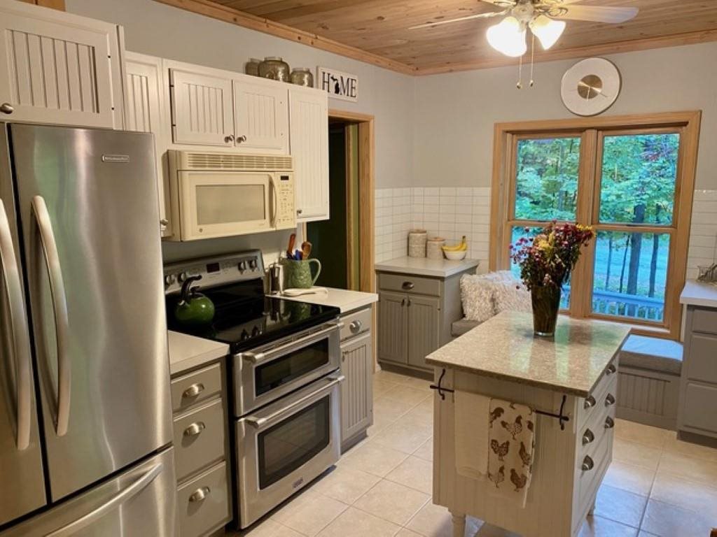 127 Beaux Rivage Drive