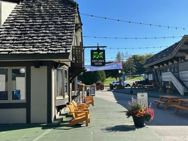 02780 Boyne Mountain Road Unit: 145 door 372