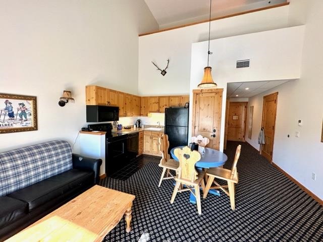 02780 Boyne Mountain Road Unit: 145 door 372