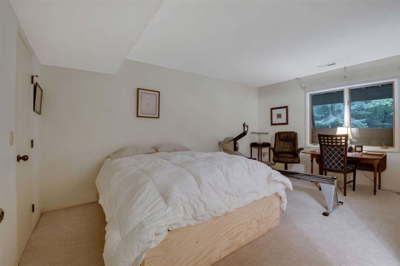 1324 Pine Tree Trail