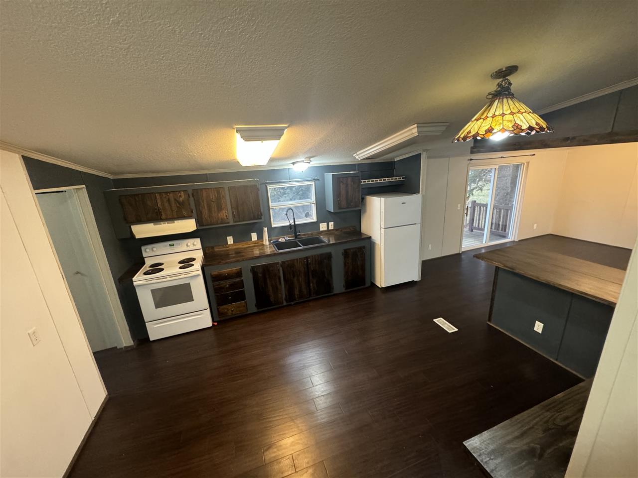 6685 N M-66 Unit: 182