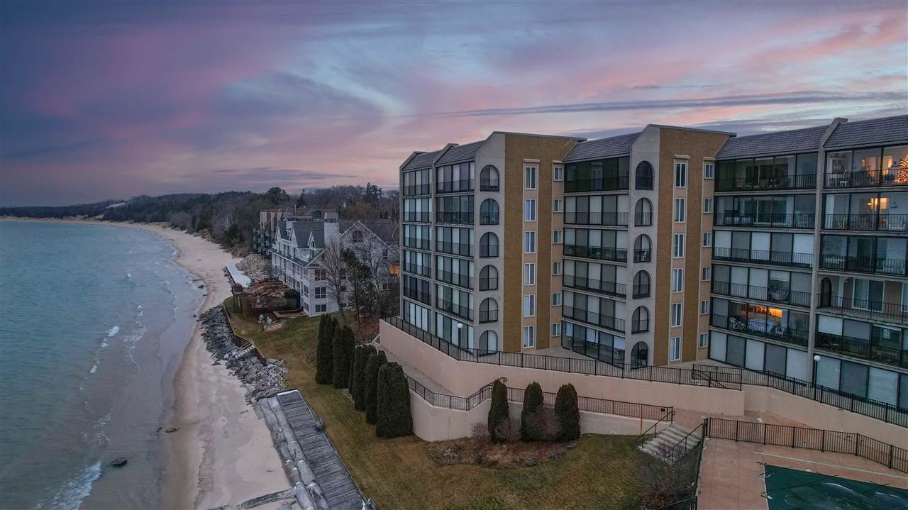 103 W Dixon Avenue Unit: 307