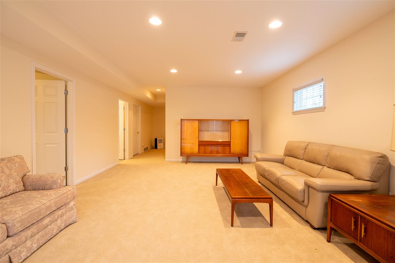 12129 Cottage Lane