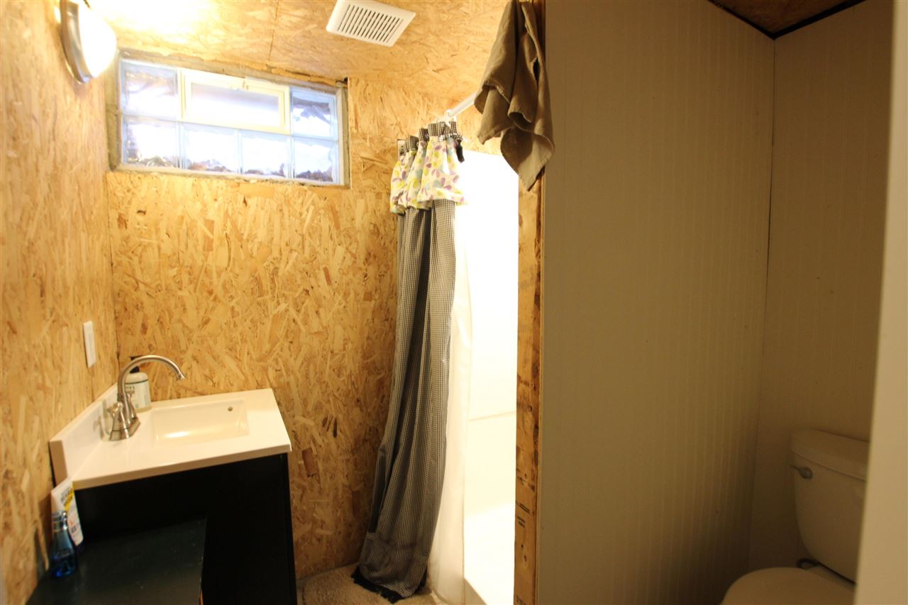 208 E Upright Avenue