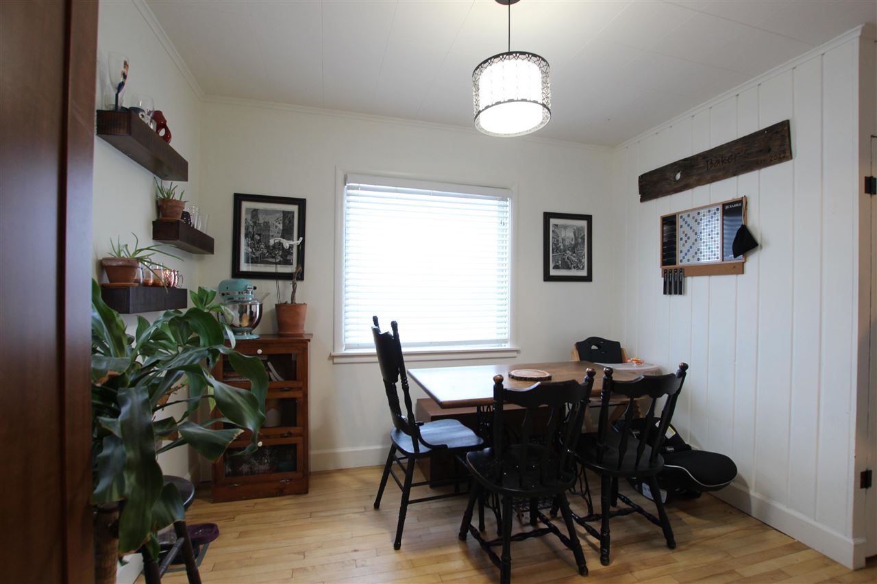 208 E Upright Avenue