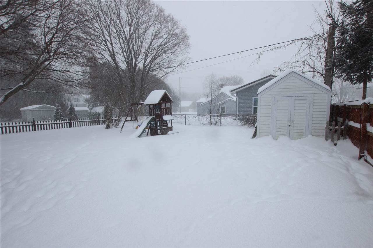 208 E Upright Avenue