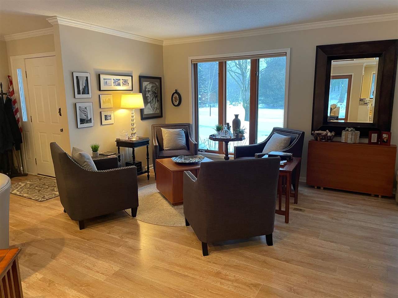 2317 Pinecrest