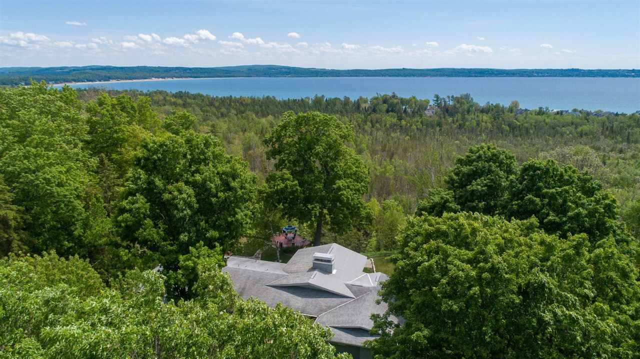 6918 Harbor - Petoskey Road