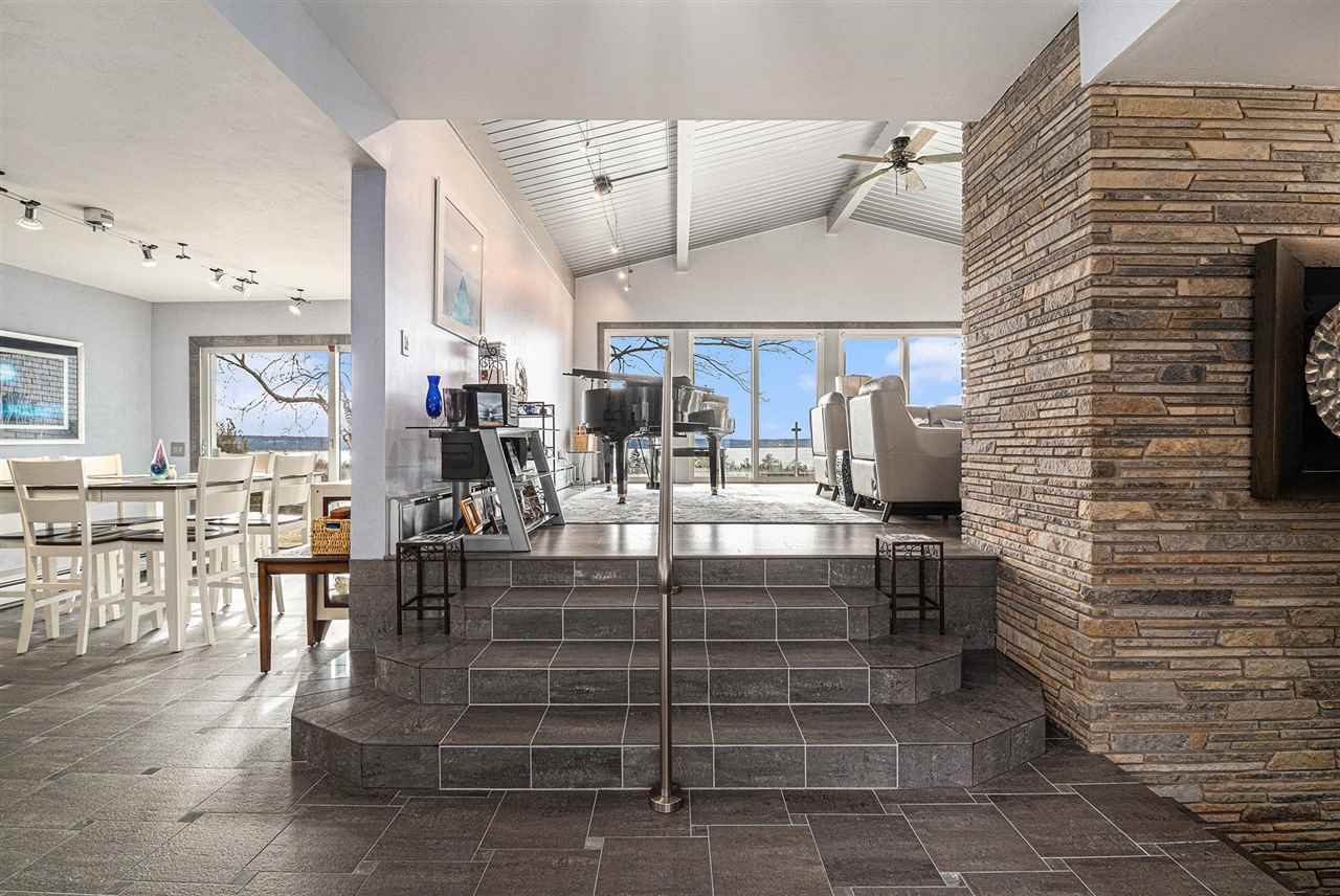 6918 Harbor - Petoskey Road