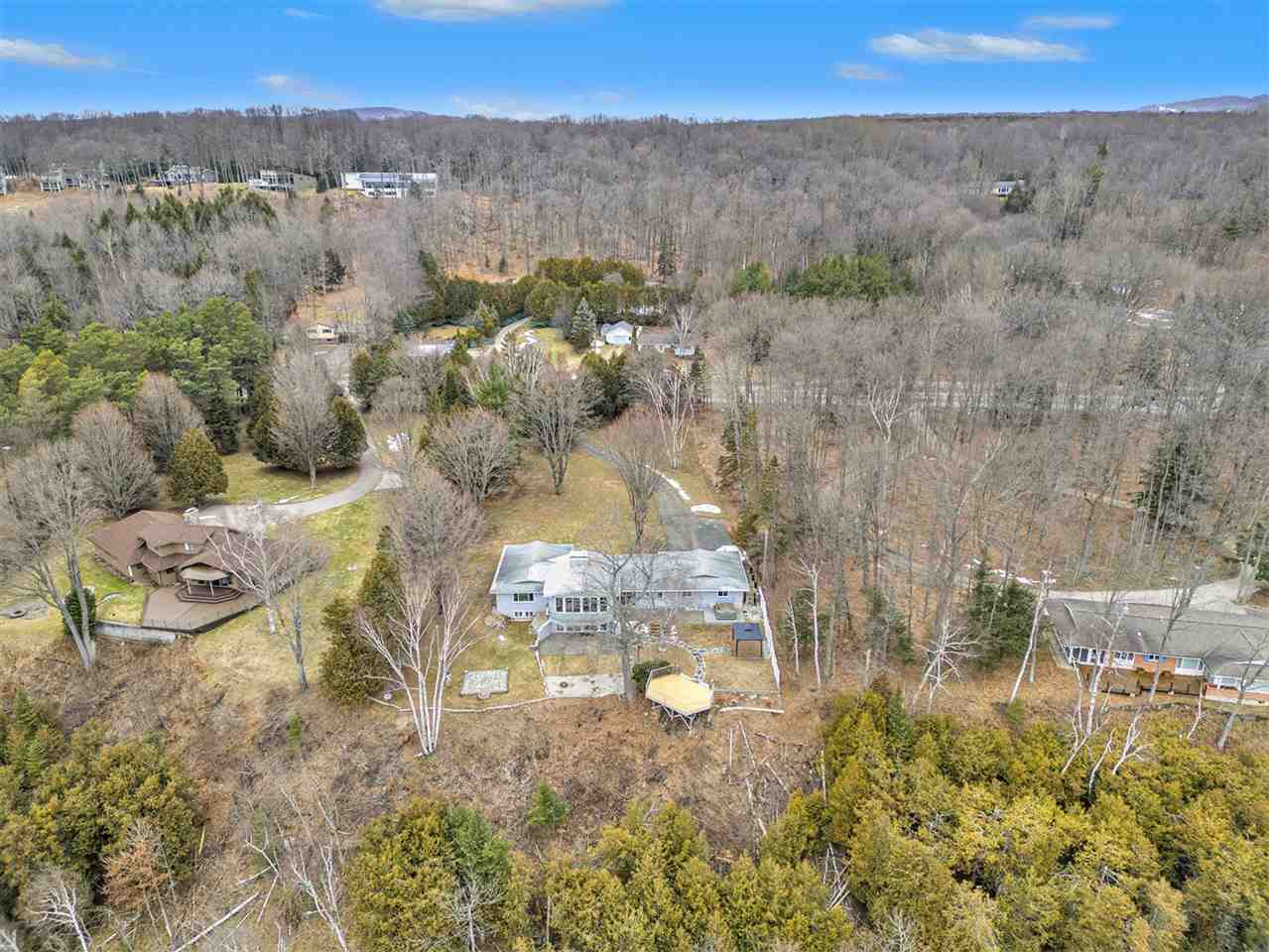 6918 Harbor - Petoskey Road