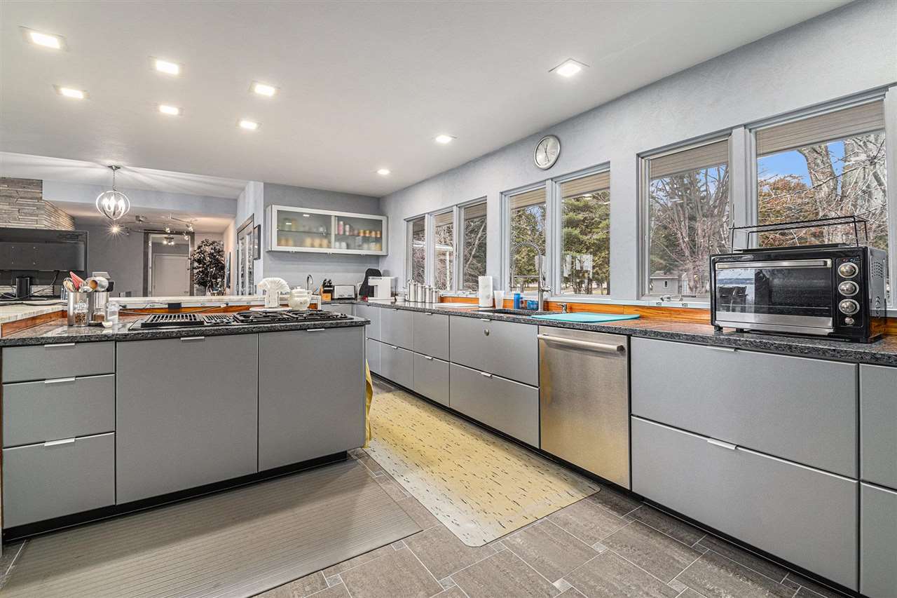 6918 Harbor - Petoskey Road