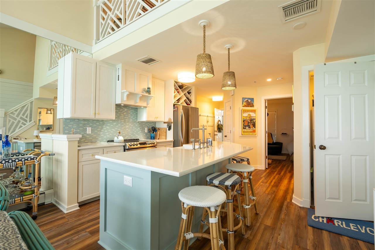 301 Michigan Avenue Unit: 13