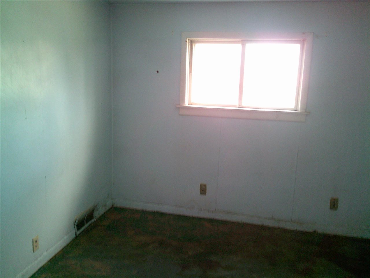 208 Long Lake Avenue