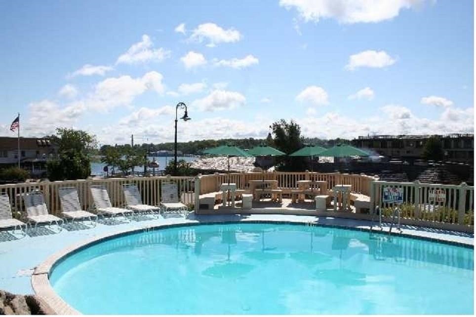 111 Pine River Lane Unit: 21