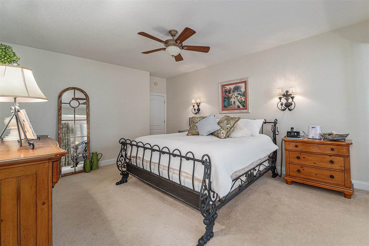 7698 Evergreen Ridge