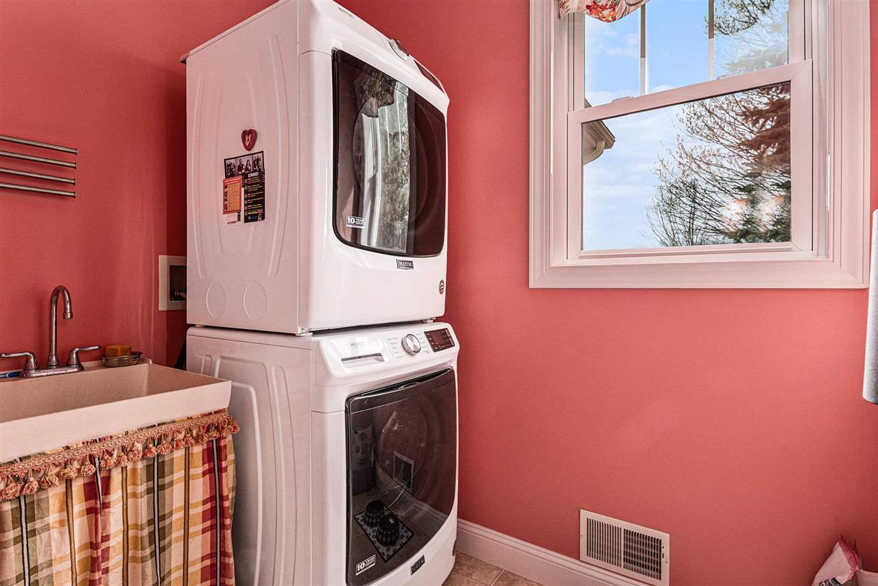 7698 Evergreen Ridge