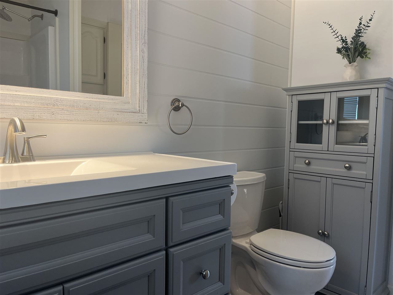 631 E Lake Street Unit: 20