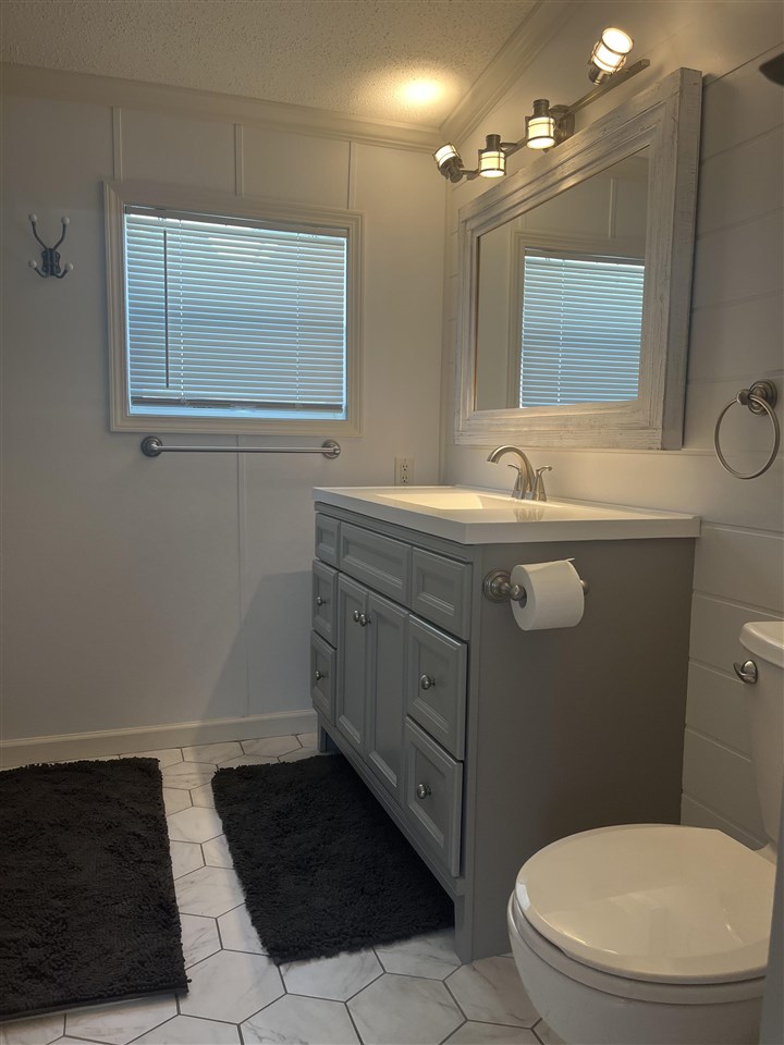 631 E Lake Street Unit: 20