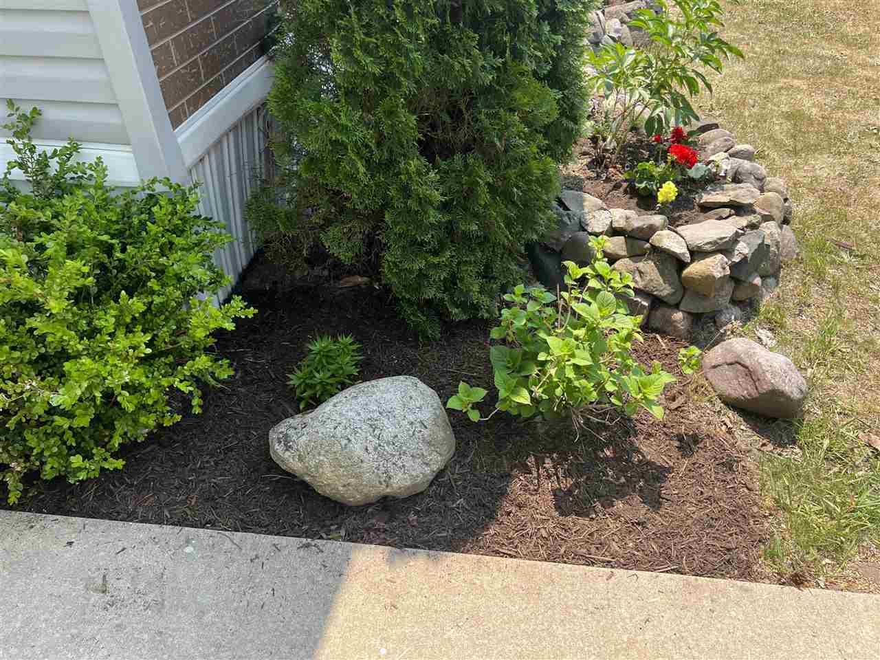 631 E Lake Street Unit: 20