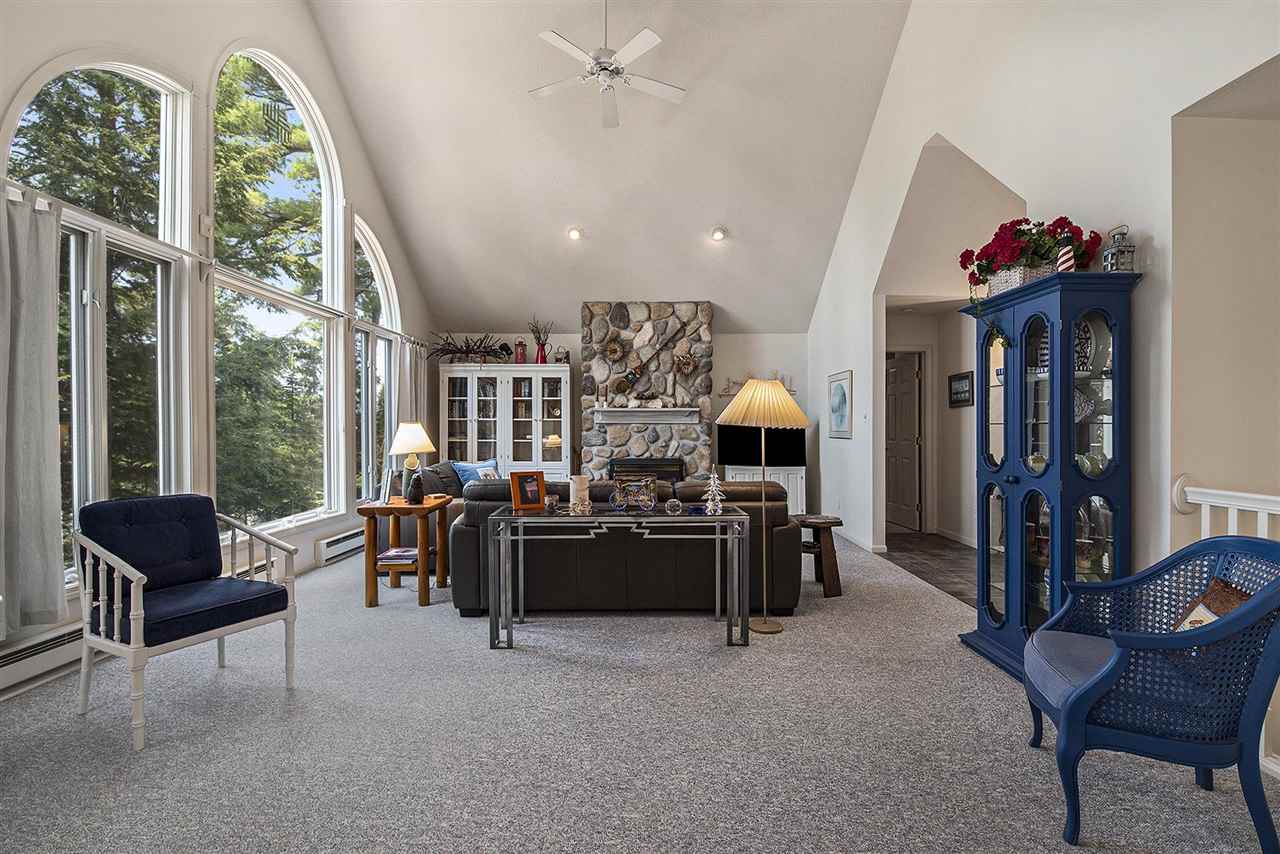 6983 N Lake Shore Dr.