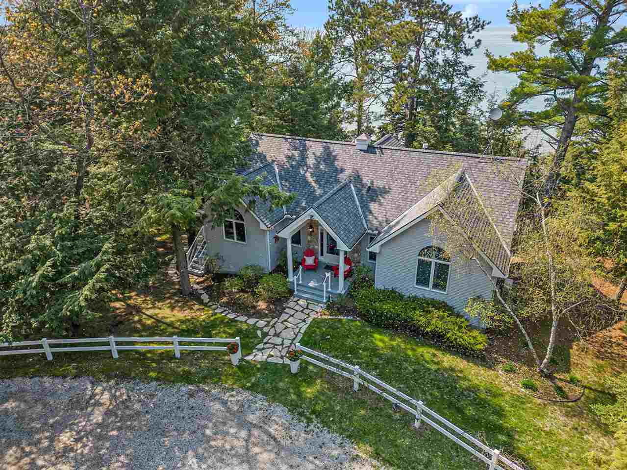 6983 N Lake Shore Dr.