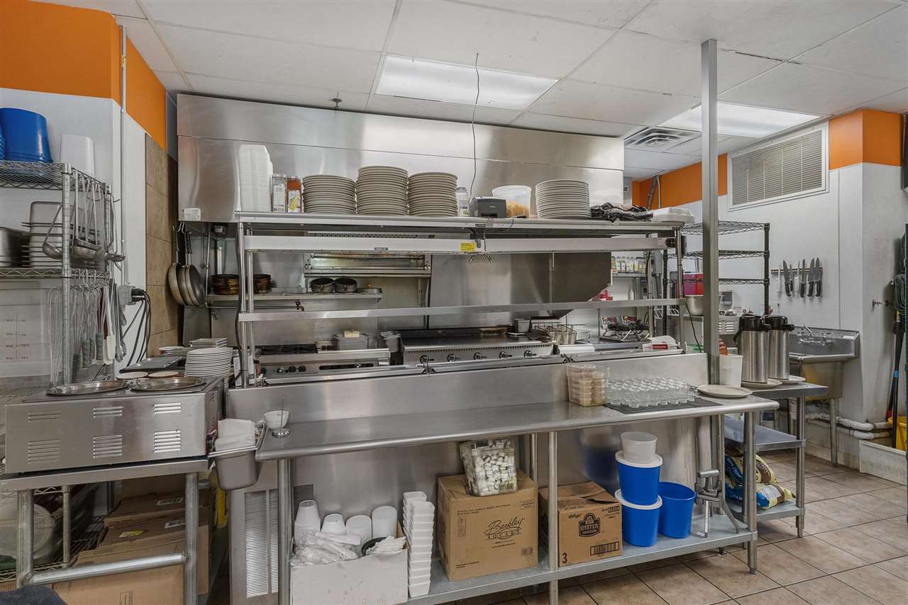 3890 Charlevoix Avenue Unit: 290