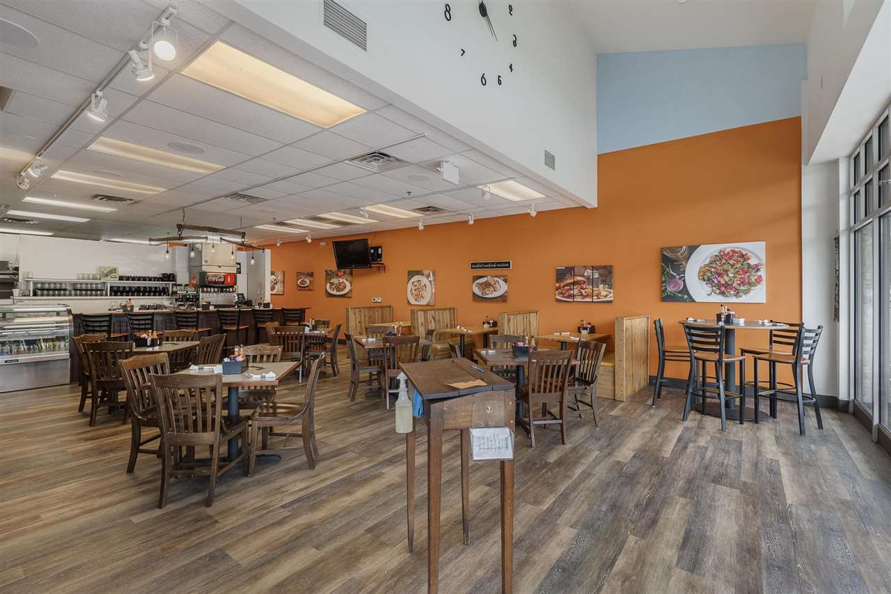 3890 Charlevoix Avenue Unit: 290