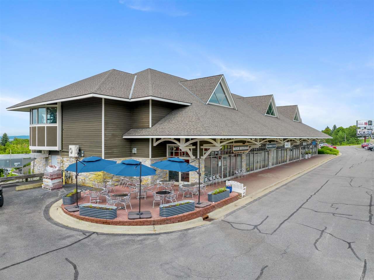 3890 Charlevoix Avenue Unit: 290