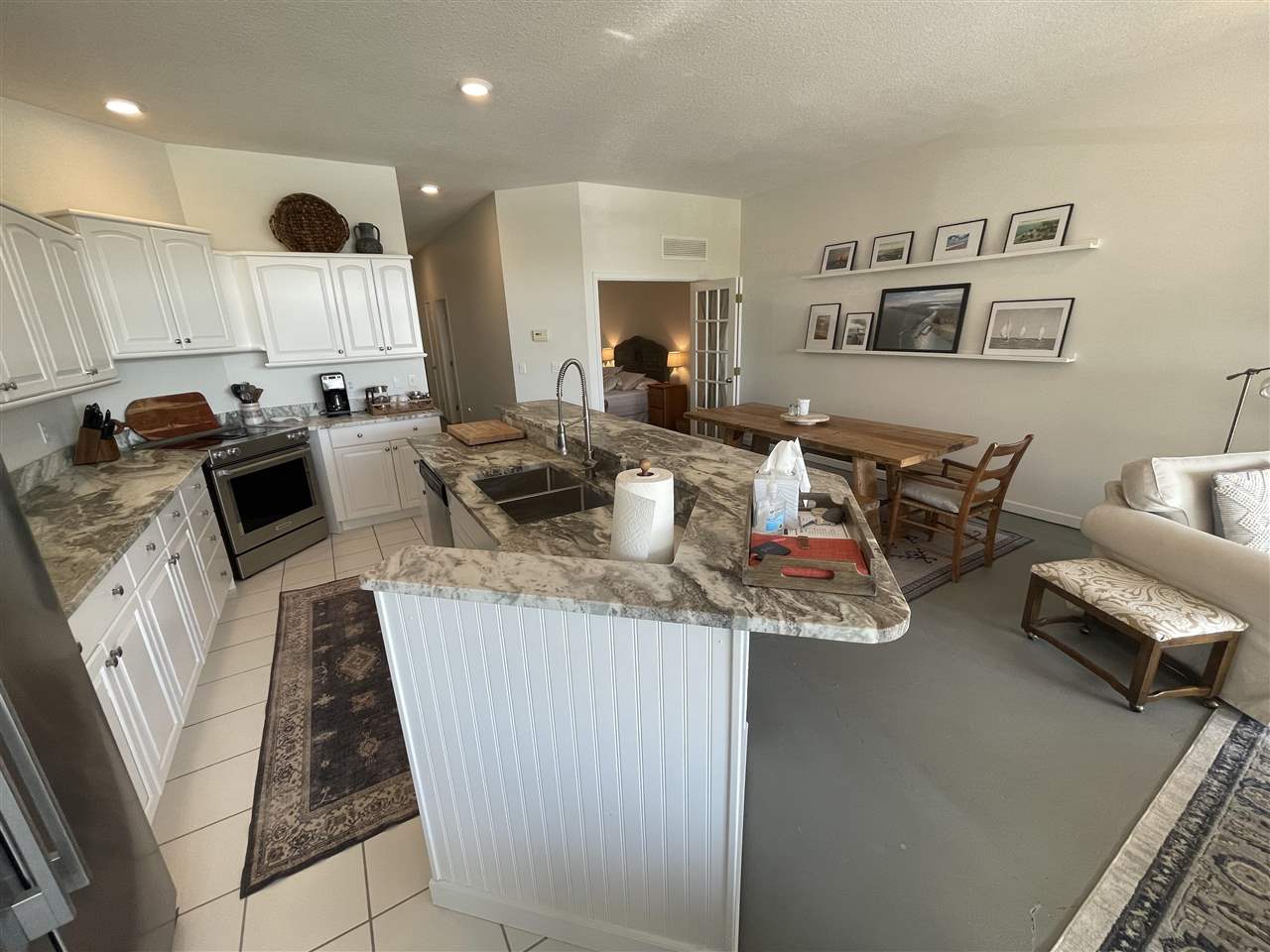 417 Bridge Street Unit: 203
