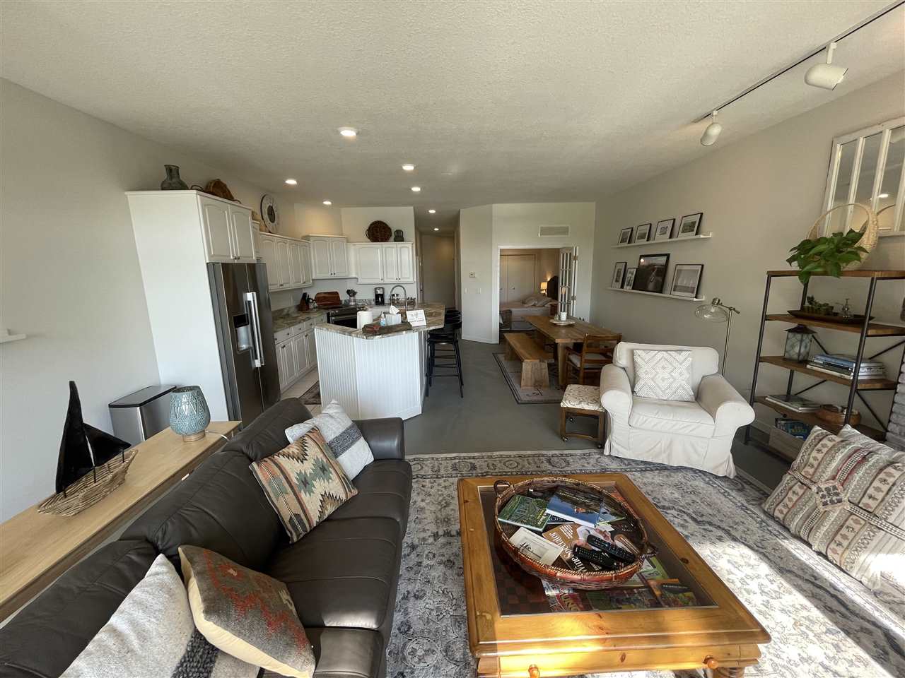 417 Bridge Street Unit: 203