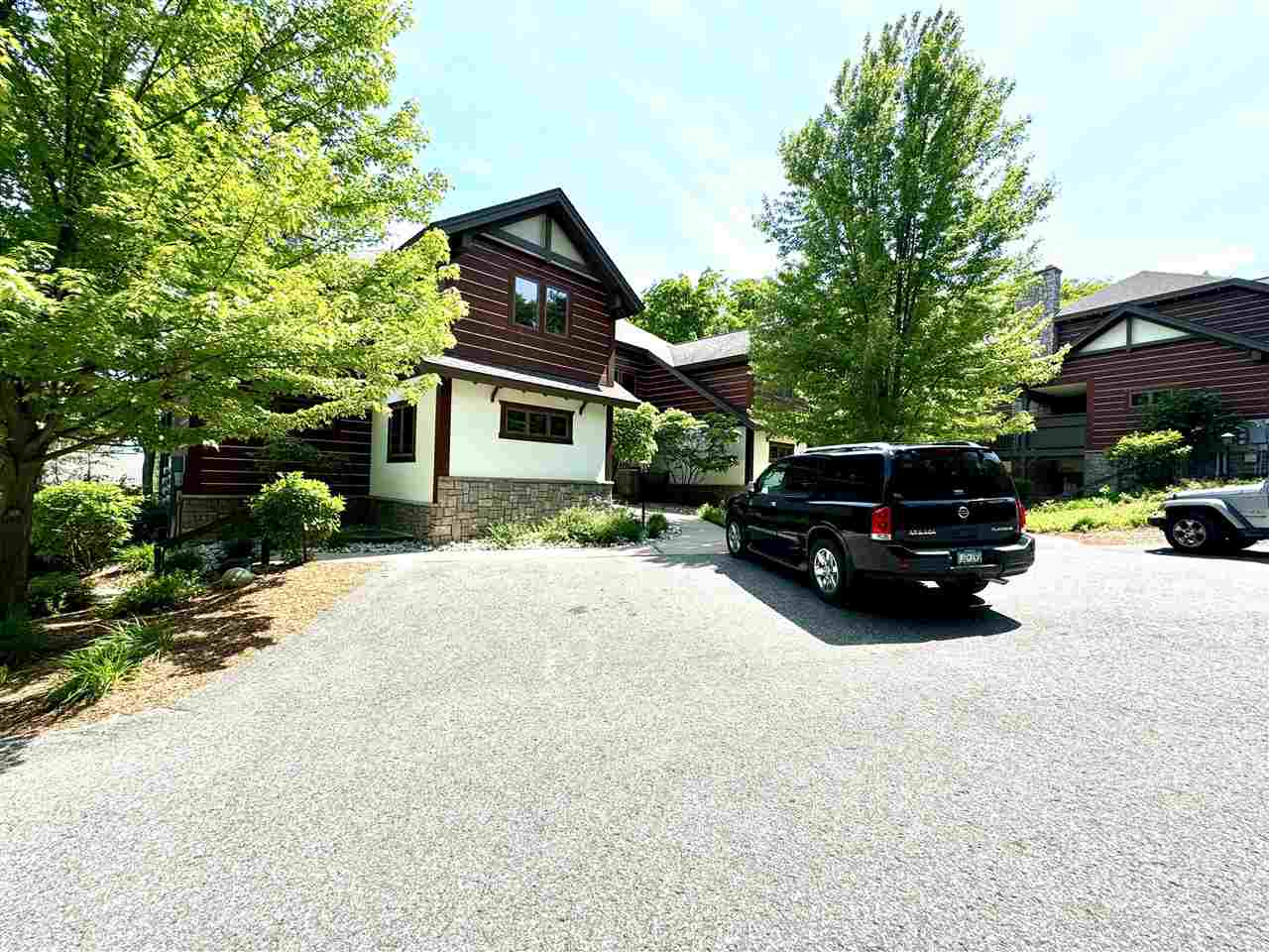 1710 E Strasse Unit: Unit# 7308