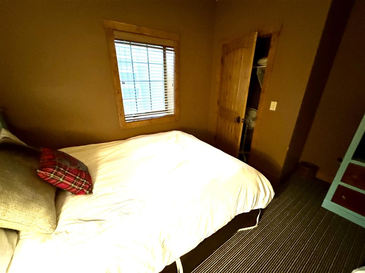 1710 E Strasse Unit: Unit# 7308