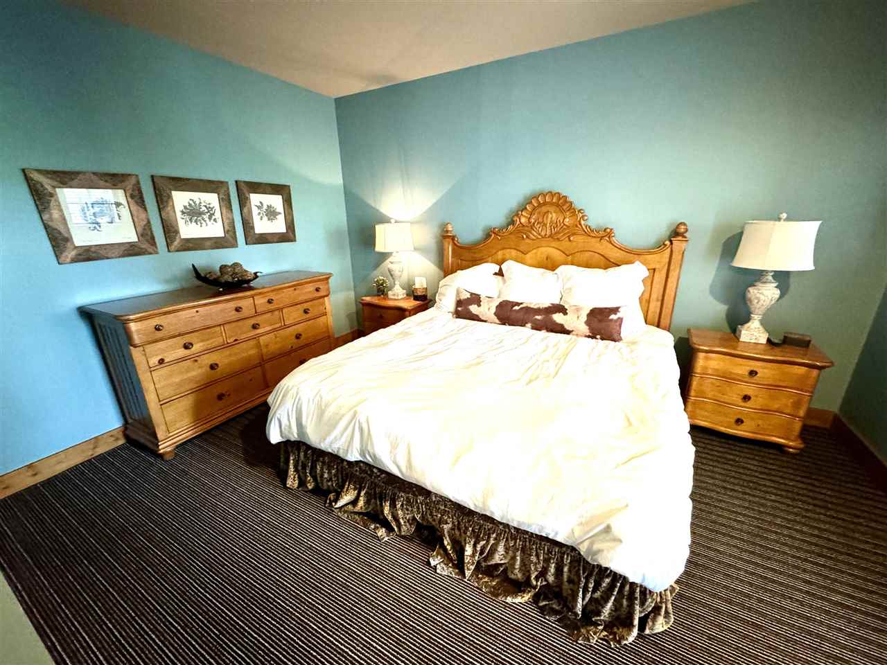 1710 E Strasse Unit: Unit# 7308