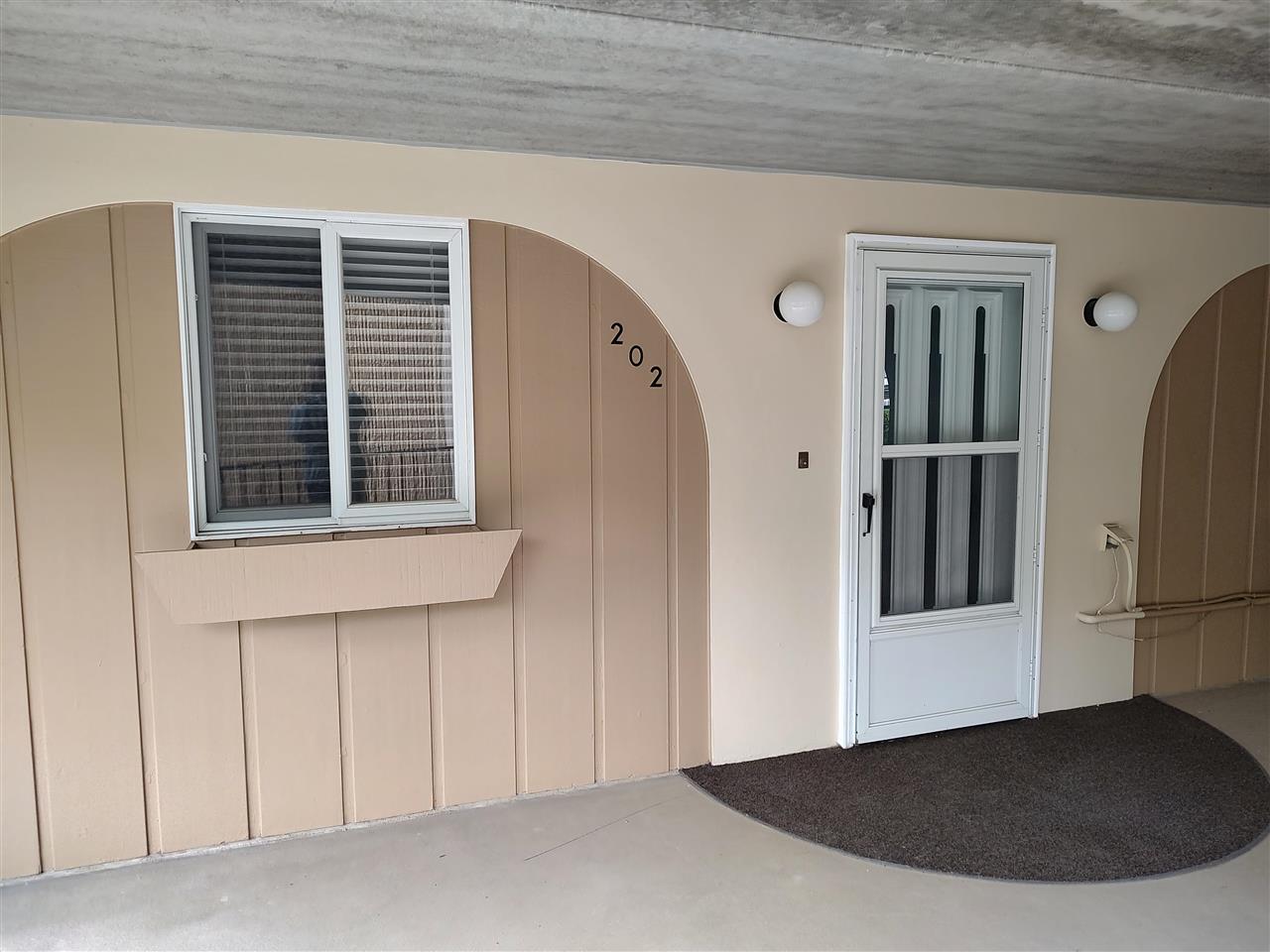 103 W Dixon Unit 202 Avenue Unit: 202