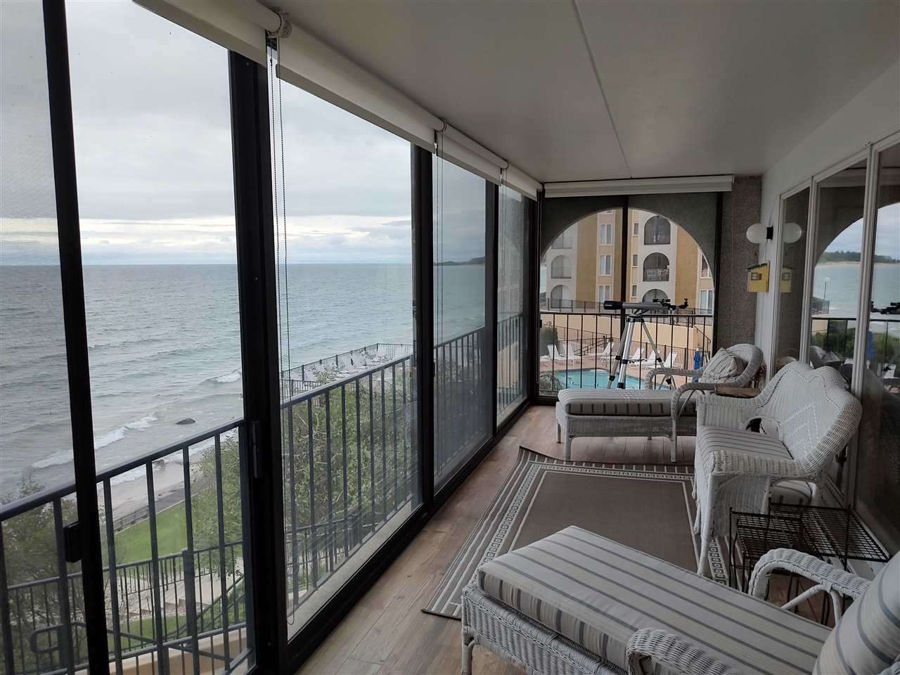 103 W Dixon Unit 202 Avenue Unit: 202