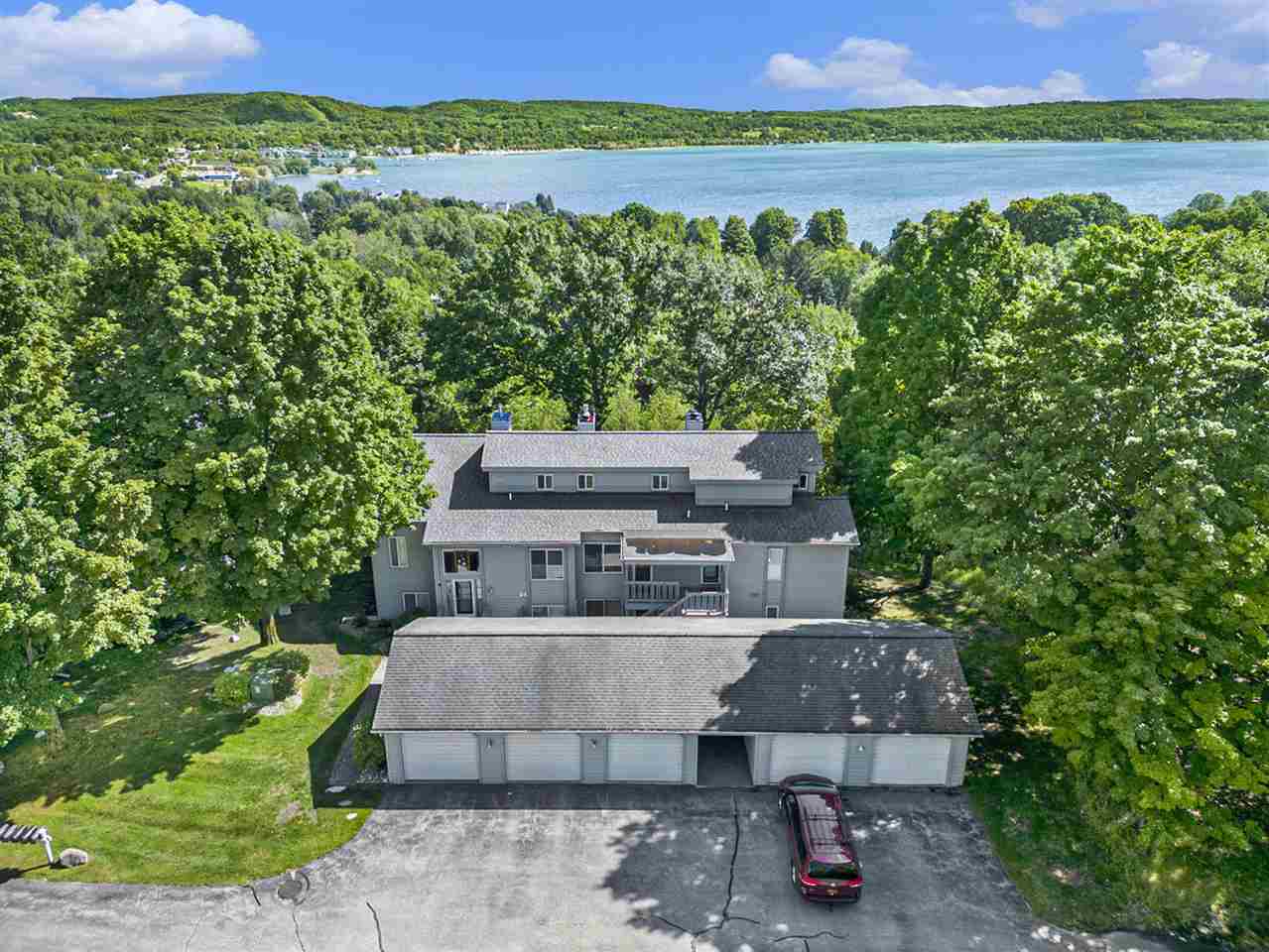 100 Hawkridge Drive