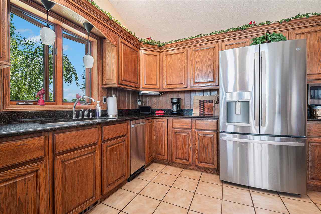 215 Lake Ridge Trail