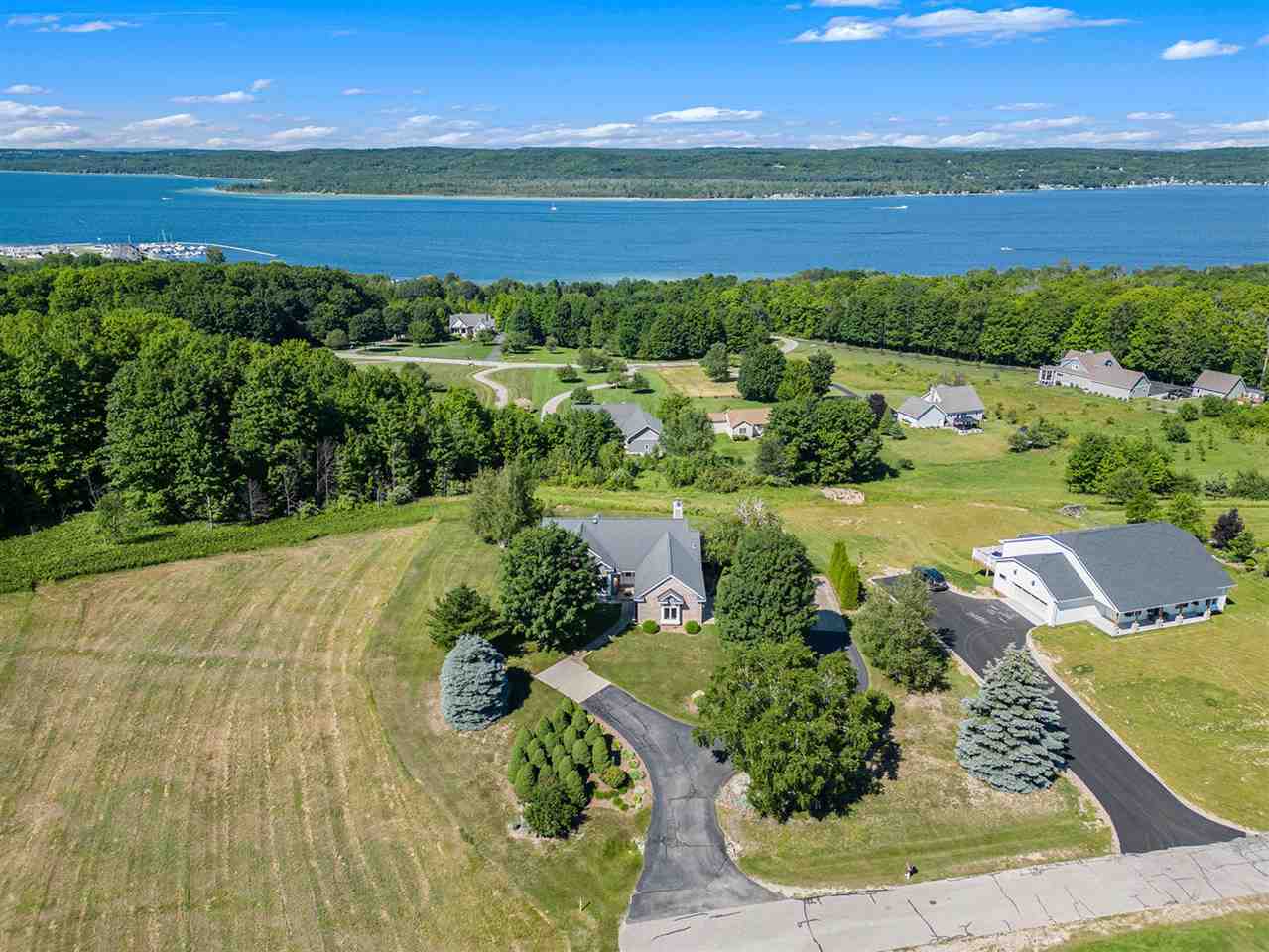 215 Lake Ridge Trail