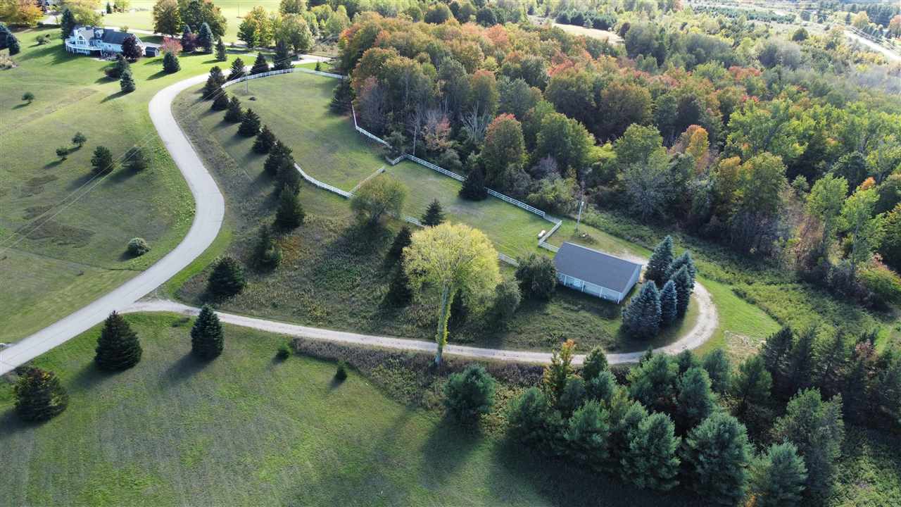 215 Lake Ridge Trail