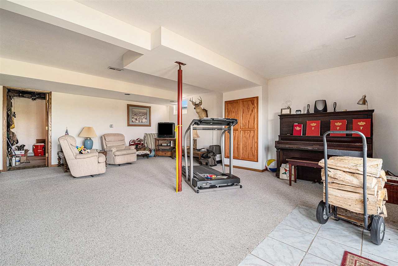 215 Lake Ridge Trail